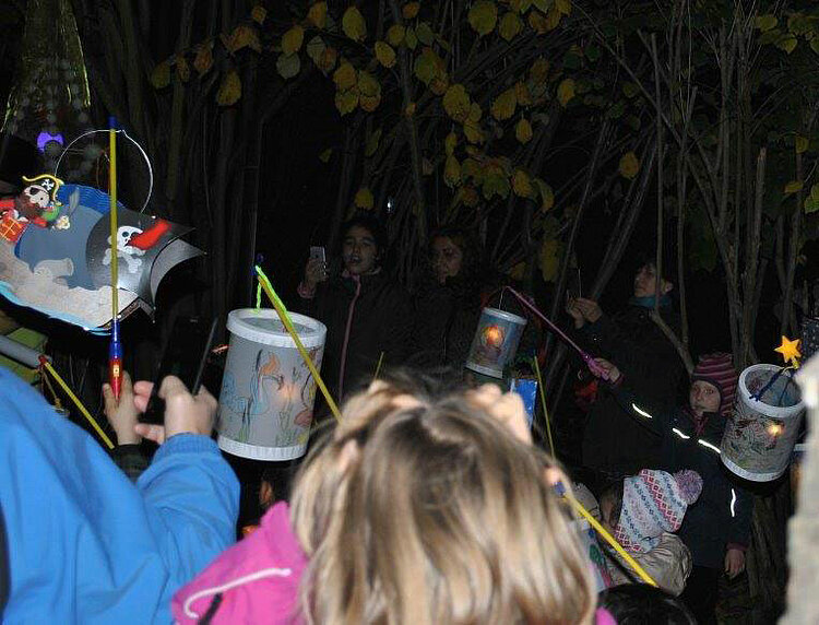 Laternenfest in der KITA Waldräuber Laternenfest in der KITA Waldräuber