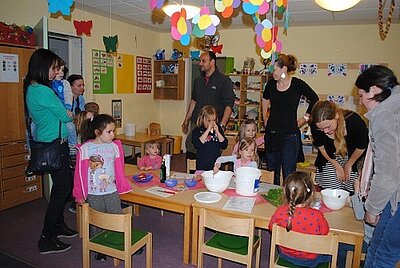 Familientag in der KITA Waldräuber Familientag in der KITA Waldräuber-1