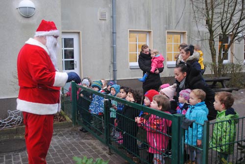 Kinderweihnachtsfeier in der KITA Waldräuber Kinderweihnachtsfeier in der KITA Waldräuber -1